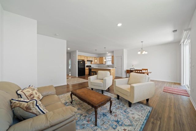 503 Soprano DRIVE, Lake Geneva, WI 53147