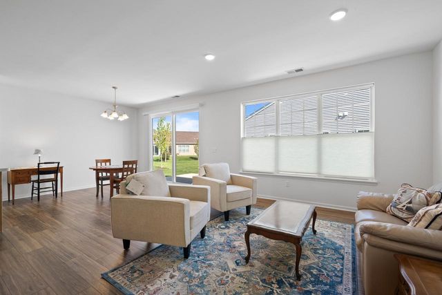 503 Soprano DRIVE, Lake Geneva, WI 53147