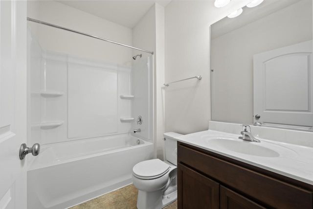 503 Soprano DRIVE, Lake Geneva, WI 53147