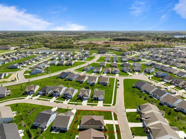 503 Soprano DRIVE, Lake Geneva, WI 53147