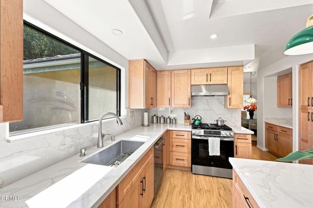 750 Manor Ridge Road, Santa Paula, CA 93060