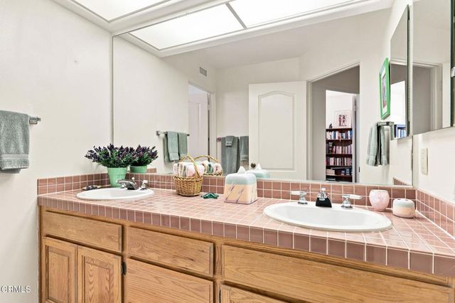 750 Manor Ridge Road, Santa Paula, CA 93060