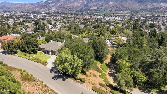750 Manor Ridge Road, Santa Paula, CA 93060