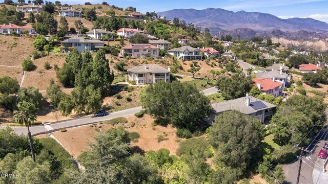 750 Manor Ridge Road, Santa Paula, CA 93060