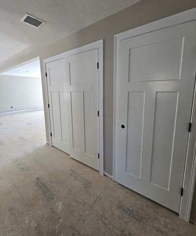 17 Paul Road, Middleboro, MA 02346