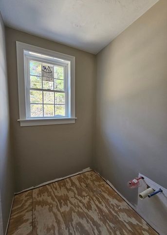 17 Paul Road, Middleboro, MA 02346