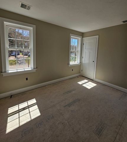 17 Paul Road, Middleboro, MA 02346