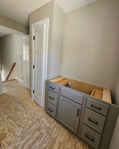 17 Paul Road, Middleboro, MA 02346