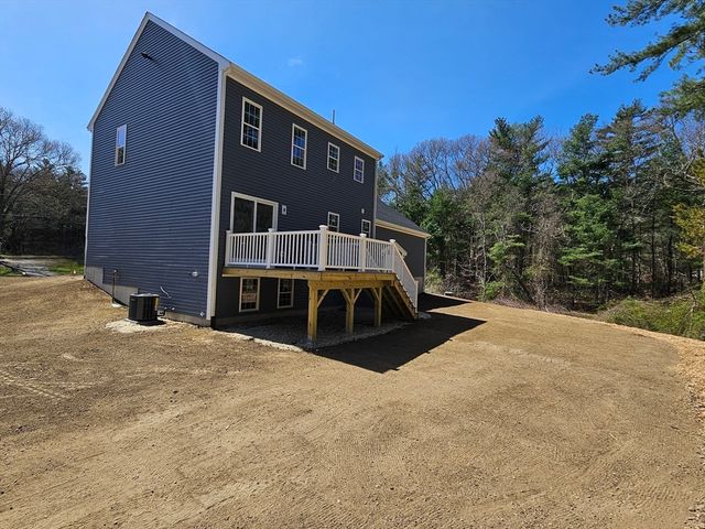 17 Paul Road, Middleboro, MA 02346