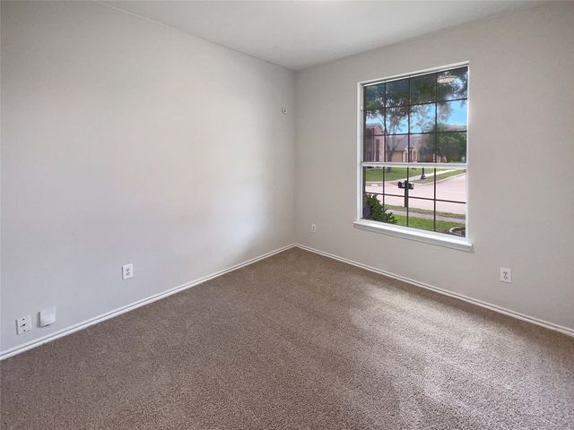 1207 Whitecreek Drive, Glenn Heights, TX 75154