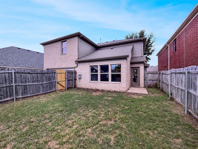 1207 Whitecreek Drive, Glenn Heights, TX 75154