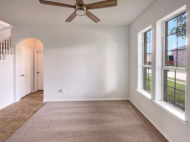 1207 Whitecreek Drive, Glenn Heights, TX 75154