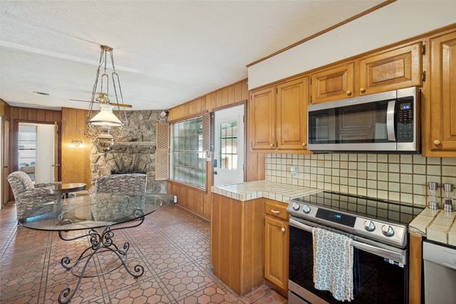 2615 Glenwood Lane, Denton, TX 76209