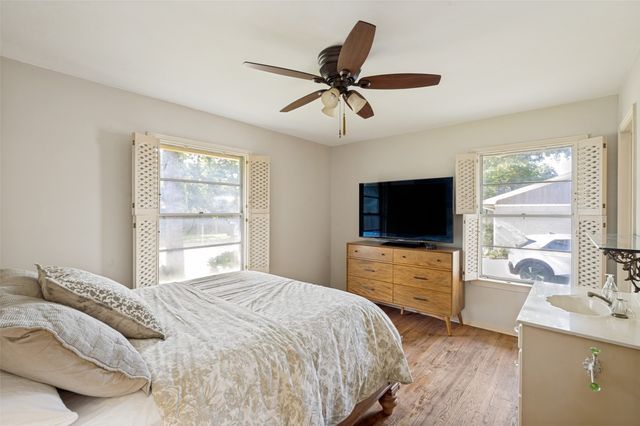2615 Glenwood Lane, Denton, TX 76209