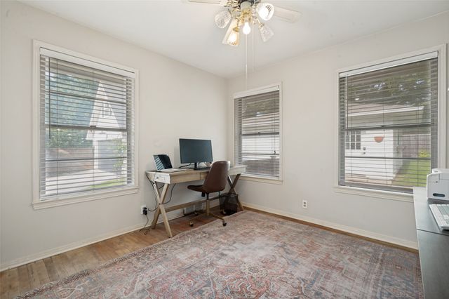2615 Glenwood Lane, Denton, TX 76209