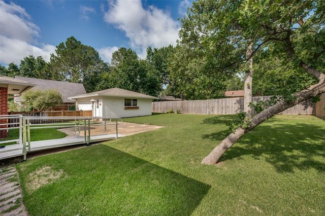2615 Glenwood Lane, Denton, TX 76209
