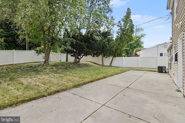 36 MOSSHILL LN, Willingboro, NJ 08046