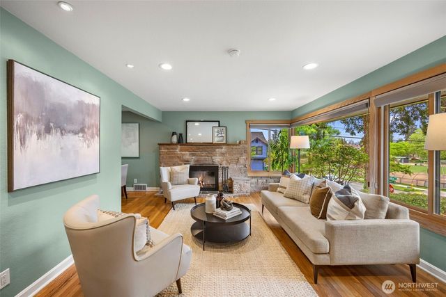 4903 50th Avenue S, Seattle, WA 98118
