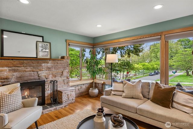 4903 50th Avenue S, Seattle, WA 98118