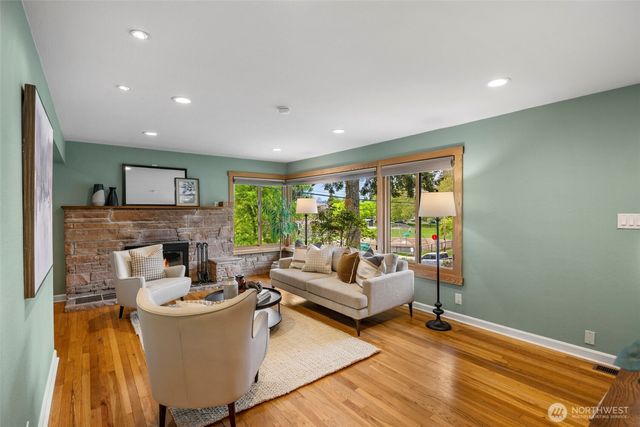 4903 50th Avenue S, Seattle, WA 98118