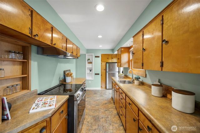 4903 50th Avenue S, Seattle, WA 98118