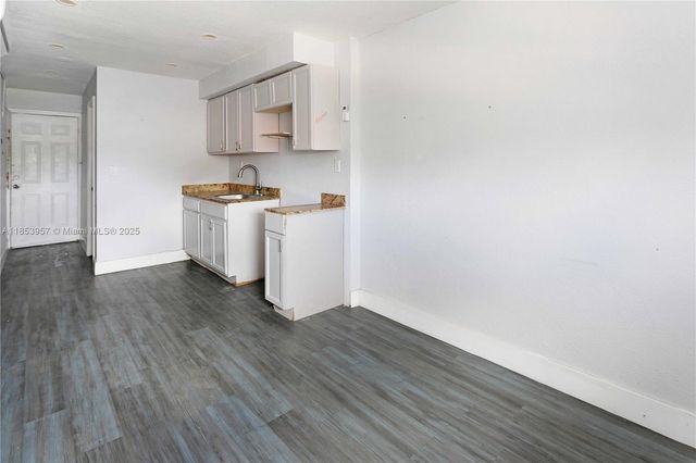 441 NW 12th St, Florida City, FL 33034