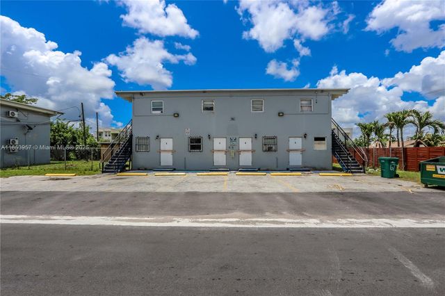 441 NW 12th St, Florida City, FL 33034