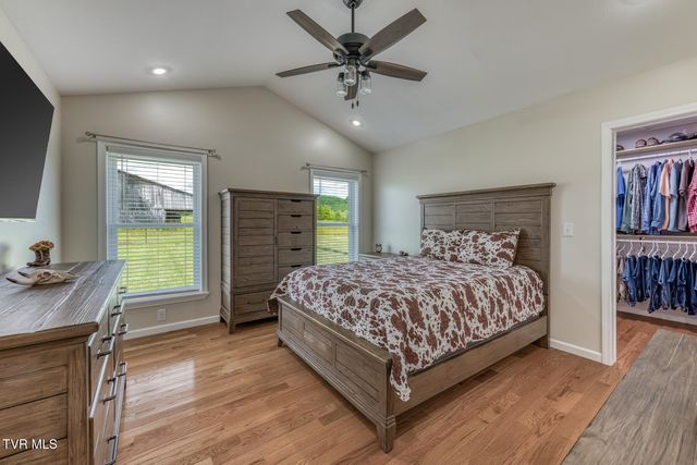 1007 Deerfoot Circle, Rogersville, TN 37857