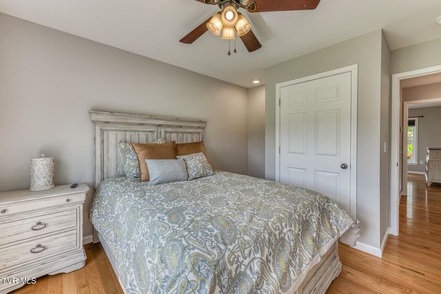 1007 Deerfoot Circle, Rogersville, TN 37857