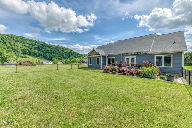 1007 Deerfoot Circle, Rogersville, TN 37857