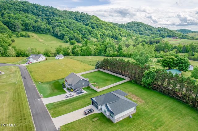 1007 Deerfoot Circle, Rogersville, TN 37857