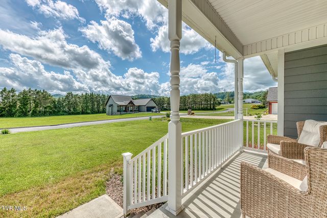 1007 Deerfoot Circle, Rogersville, TN 37857