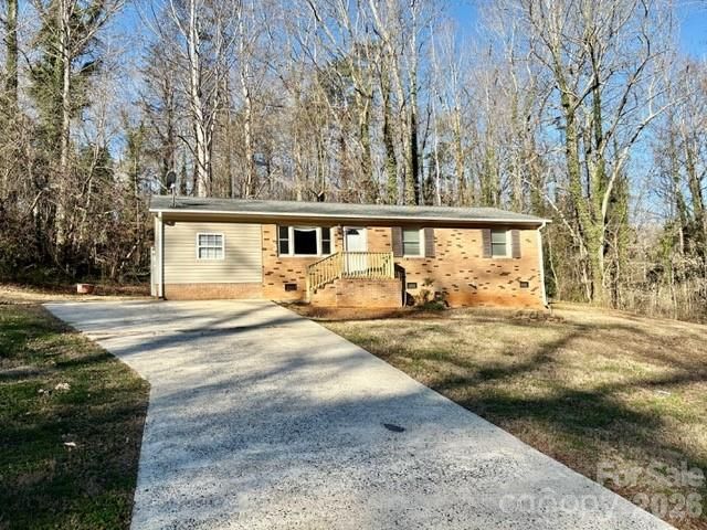 2120 Fallsdale Drive, Gastonia, NC 28052