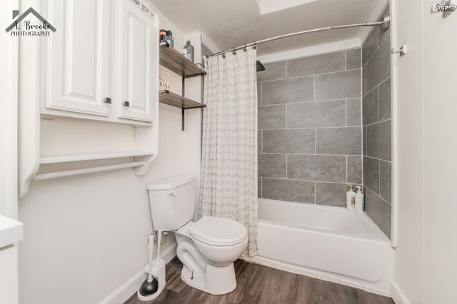 613 W TEXAS AVENUE, Iowa Park, TX 76367