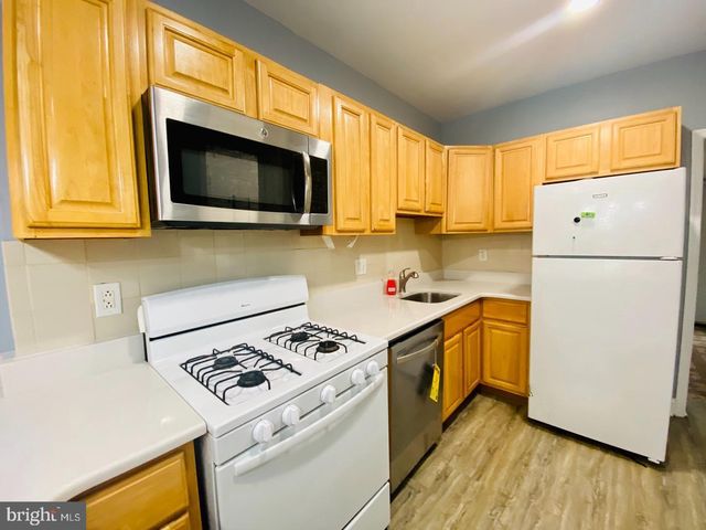 1704 N SYDENHAM ST, Philadelphia, PA 19121