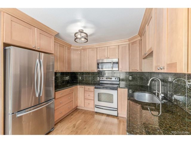 6992 S Knolls Way, Centennial, CO 80122