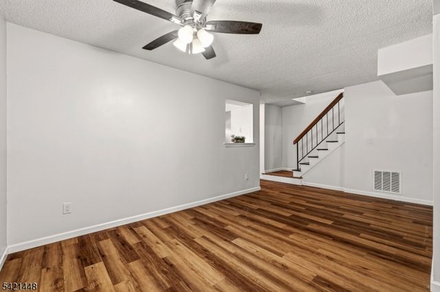 8401 Hana Rd, Edison Twp., NJ 08817