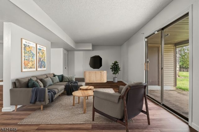 8401 Hana Rd, Edison Twp., NJ 08817