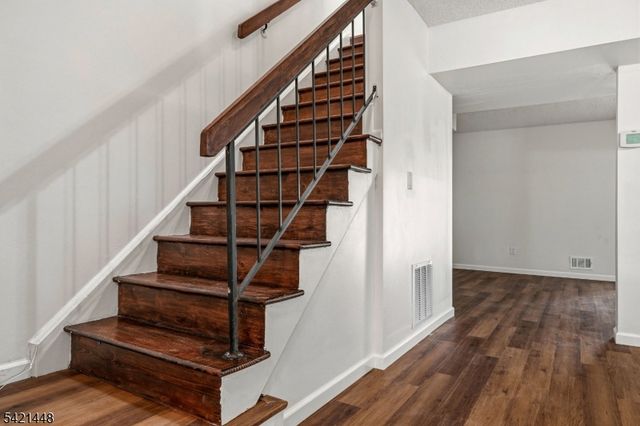 8401 Hana Rd, Edison Twp., NJ 08817