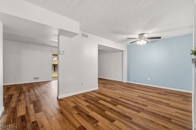 8401 Hana Rd, Edison Twp., NJ 08817