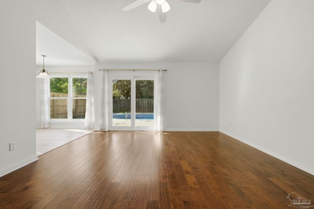 369 Mirabelle Dr, Pensacola, FL 32514