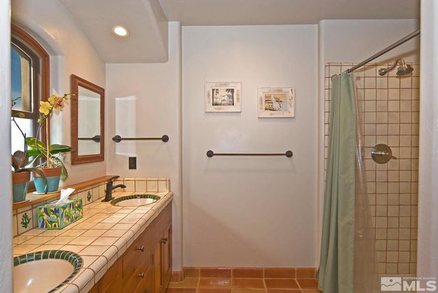 10 Dee Court, Smith Valley, NV 89430