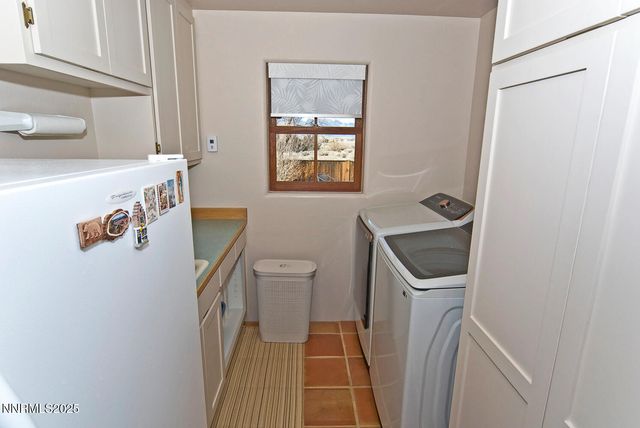 10 Dee Court, Smith Valley, NV 89430