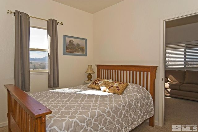 10 Dee Court, Smith Valley, NV 89430