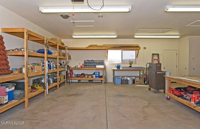 10 Dee Court, Smith Valley, NV 89430