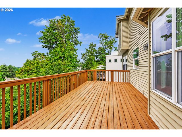 9028 Nw BENSON St, Portland, OR 97229