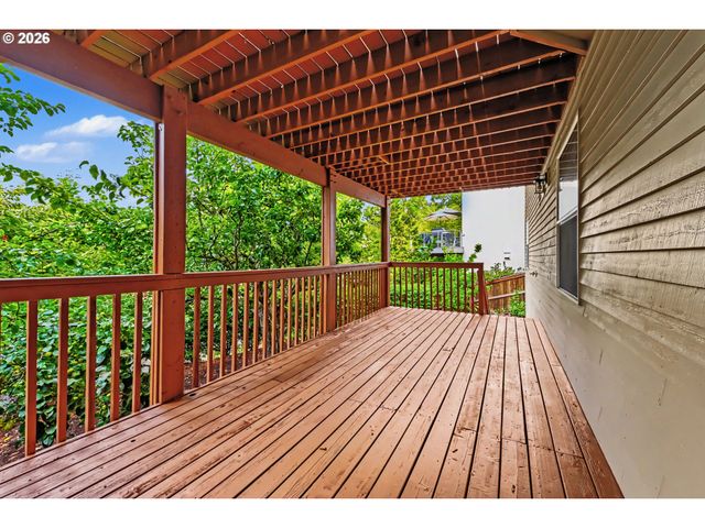 9028 Nw BENSON St, Portland, OR 97229