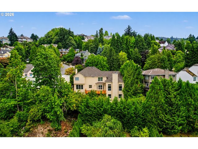 9028 Nw BENSON St, Portland, OR 97229