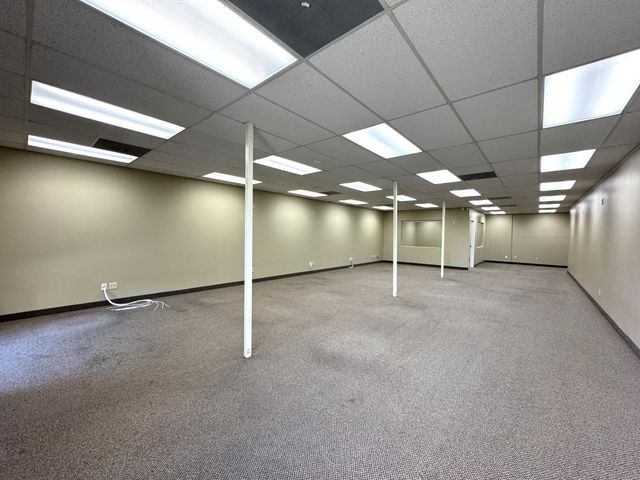 1890 Park Marina Drive, 101, Redding, CA 96001