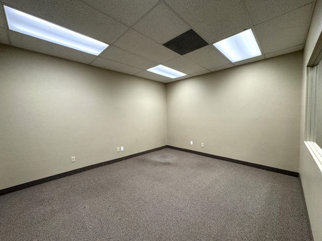 1890 Park Marina Drive, 101, Redding, CA 96001